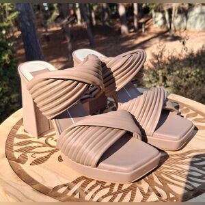 Dolce Vita Pilton Twisted Strap Heeled Sandal Size 6 In Cafe Stella